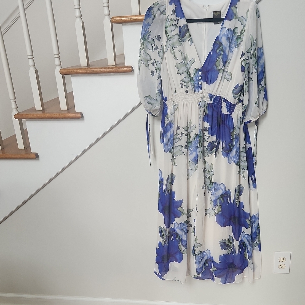 Taylor Blue and White Floral Midi Dress